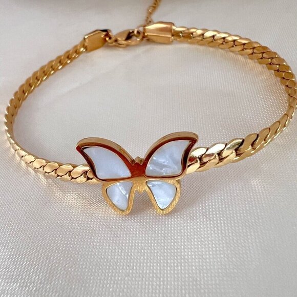 18K Gold Plated Butterfly Mother Of Pearl Bracelet Stainless Steel Jewelry - Picture 1 of 7